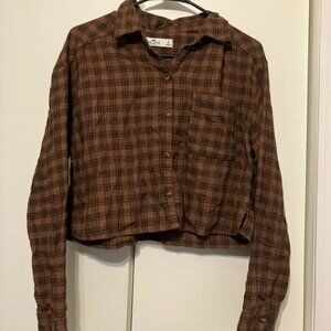 Hollister cropped flannel plaid button up collared shirt